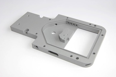 Aufnahmeplatte in Frästechnik erstellt